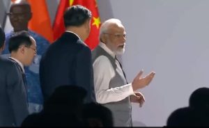 PM Narendra Modi with Chinese President Xi Jinping on the sidelines of BRICS Summit in Johannesburg. (Image credit BRICSSA)