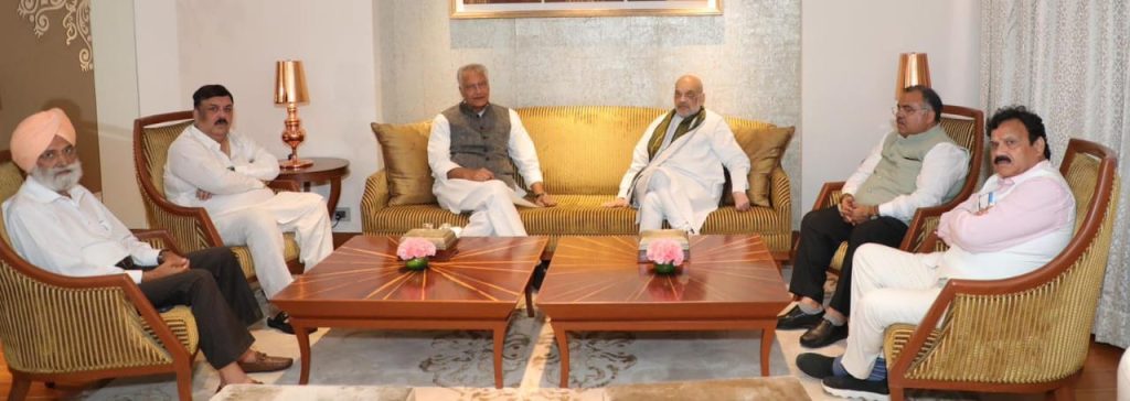 Union Minister for Home Affairs Amit Shah with BJP leaders in Amritsar