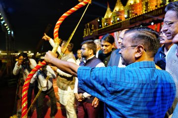 Delhi CM Arvind Kejriwal at Dussehra celebrations