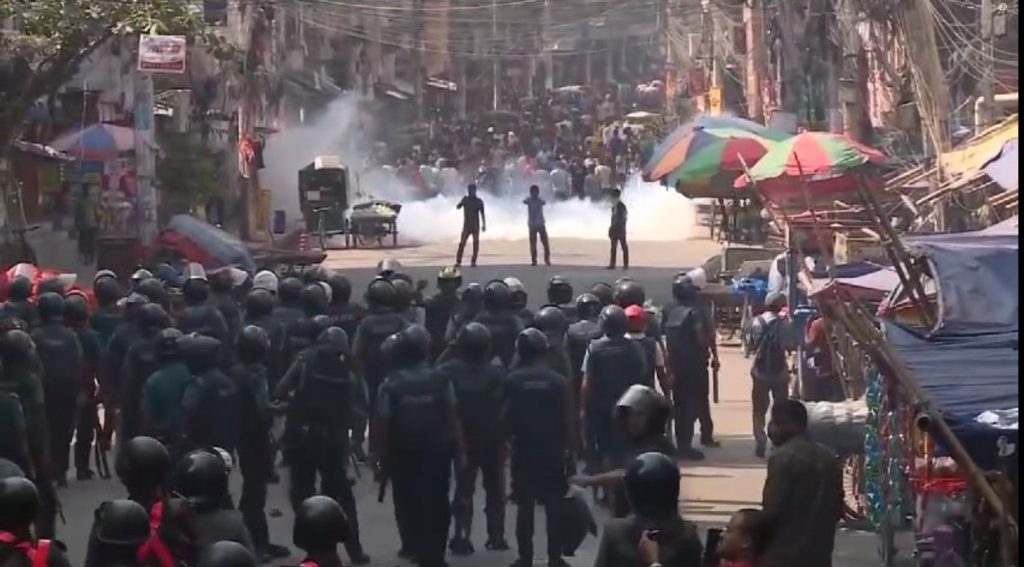 textile workers protest in Bangladesh