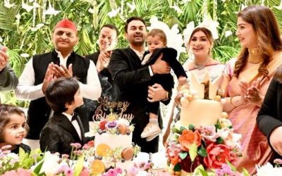 Akhilesh Yadav at function of marriage of daughter of BSP leader Afsal Ansari