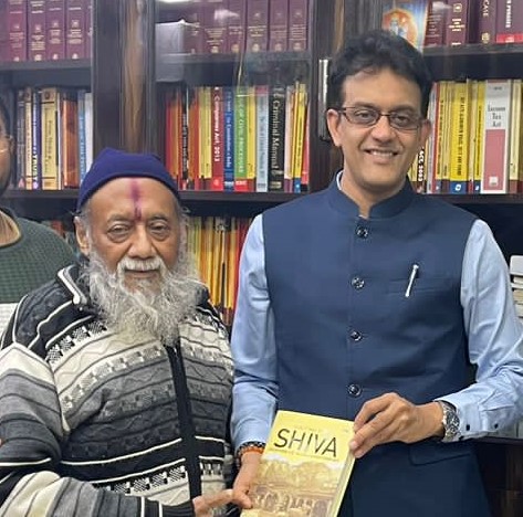 Historian Vikram Sampath with lawyer Vishnu Jain (Image credit X @vikramsampath