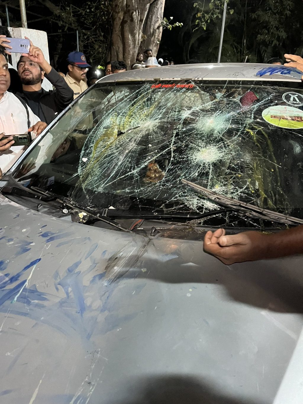 Journalist Nikhil Wagle's car was attacked last month in Mumbai for writing an opinion piece (Image credit A @MumbaiPressClub)