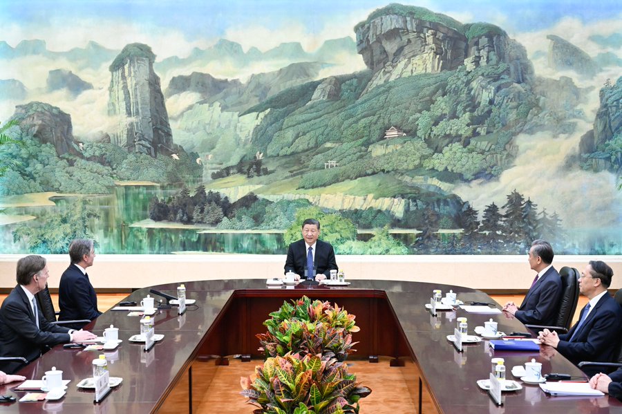 China's President Xi Jinping with US Secretary of State Antony Blinken in Beijing