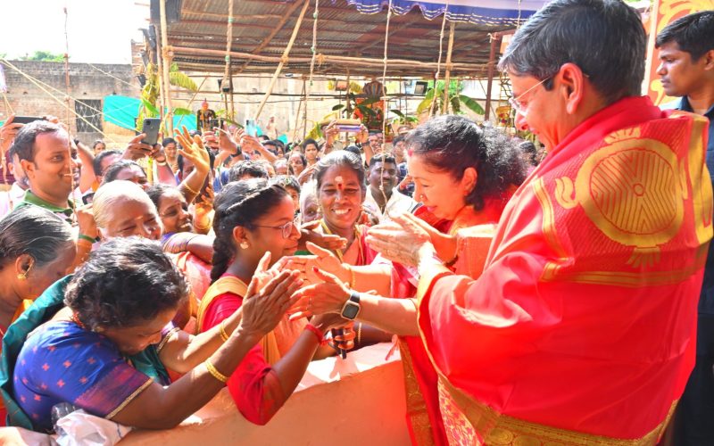 Tamil Nadu Governor RN Ravi taking party in Kumbabhishekam ceremony