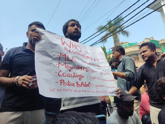 Protest in Karol Bagh against death of three IAS aspirants at Rau's IAS Coaching in Old Rajinder Nagar