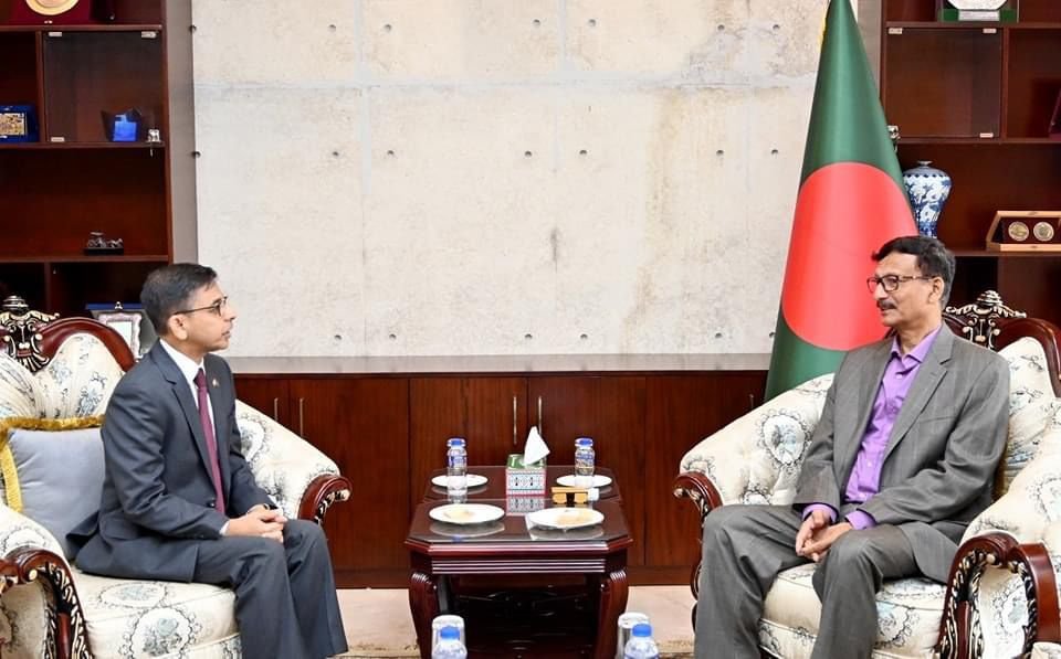 Indian high commissioner in Bangladesh calls on advisor to Foreign Affairs Ministry Touhid Hossain