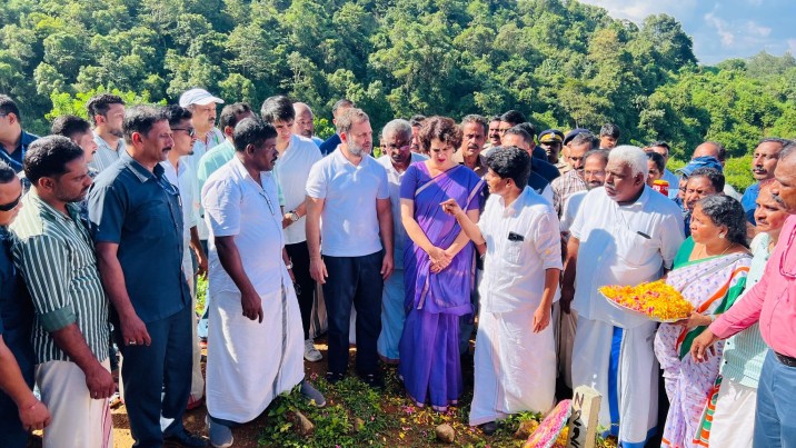 Congress leaders Rahul Gandhi with sister Priyanka Gandhi Vadra in Wayanad in Kerala