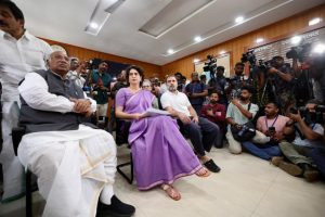 Congress president Mallikarjuna Kharge at nomination filing for Priyanka Gandhi Vadra