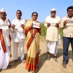 Cotton farmers of Marathwada in Maharashtra Image credit X.com @RahulGandhi