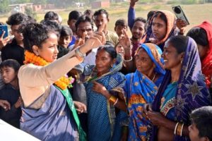 JMM leader Kalpana Soren campaigns in Gandey Assembly seat. Image credit X.com @JMMKalpanaSoren