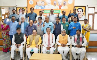 Jharkhand BJP leaders with Union Minister Shivraj Singh Chouhan Image credit X.com @babulalmarandi