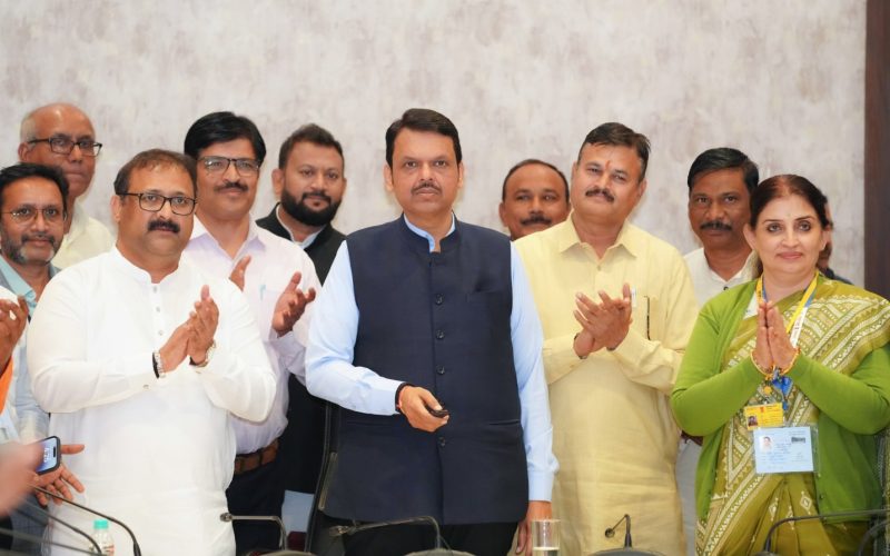 Maharashtra CM Devendra Fadnavis launched Goseva Aayog’s website. Image credit @devendrafadnavis