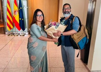 Acting Consular General Aarsha NS welcomed Chief Minister of Jharkhand, Hemant Soren, to Barcelona !