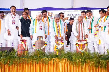 Congress President Mallikarjuna Kharge while addressing a public meeting in Karnataka on Thursday !