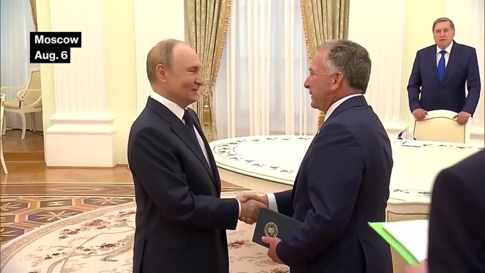Russian President Vladimir Putin with US envoy Steve Witkoff in Moscow!