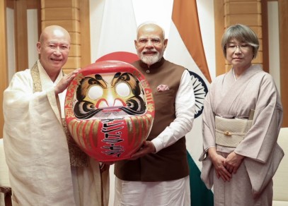 Seishi Hirose, Chief Priest of Shorinzan Daruma-Temple in Takasaki-Gunma with PM Narendra Modi!