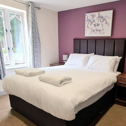 Lemon Tree Hotels stock in spotlight!