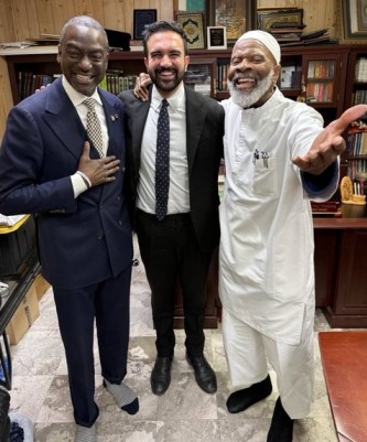 Zohran Mamadani at Masjid At-Taqwa with Imam Siraj Wahhaj.