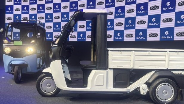 Bajaj Auto e-rickshaw Riki.