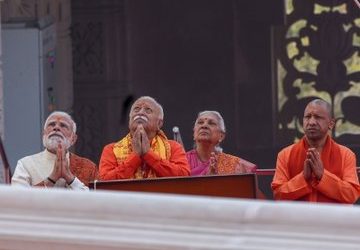 PM Narendra Modi with RSS chief Mohan Bhagwat in Ayodhya.