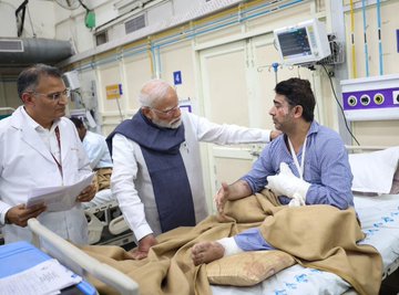 Prime Minister Narendra Modi visits LNJP Hospital and met those injured during the blast in Delhi.