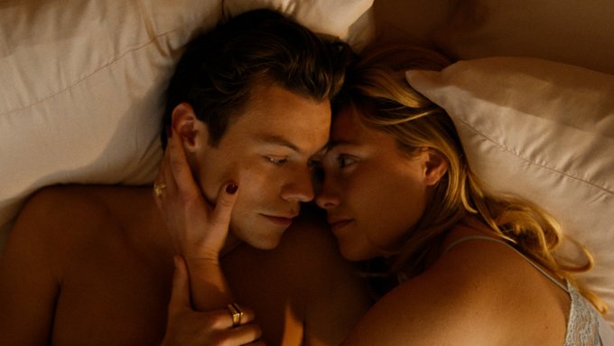 A still from Don't worry Darling by Olivia Wilde.