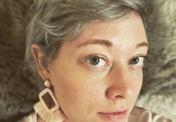 The Minneapolis ICE Shooting left poet Renée Macklin dead.