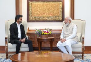 Prime Minister Narendra Modi in discussion with Viajy during a meeting in New Delhi.