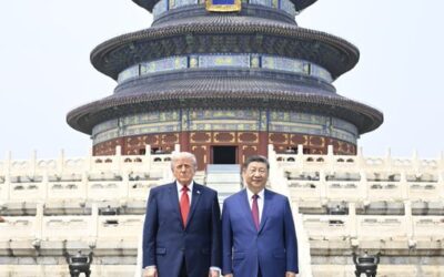 US President Xi Jinping and President Trump visited the Temple of Heaven and had a photo taken in front of the Hall of Prayer for Good Harvests.