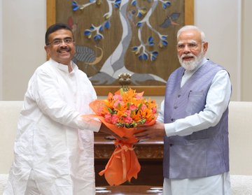 West Bengal Chief Minister Suvendu Adhikari with PM Narendra Modi.