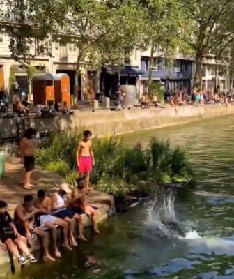 France heatwave toll rises over 1000.