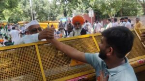 Can the Cockroach Party Force Dharmendra Pradhan Out? Inside the Growing Jantar Mantar Protest.