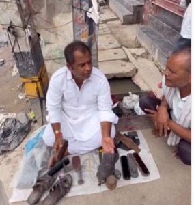 AAP MLA from Kirari Anil Jha was involved in a car mishap at ITO in Delhi.