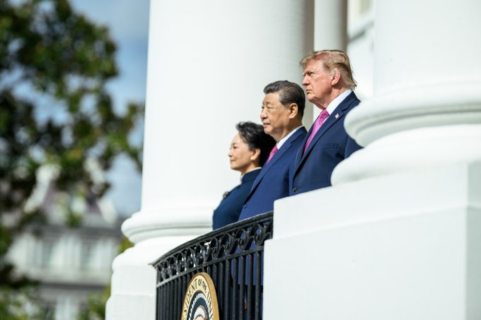 US President Trump and Chinese President Xi Jinping at a White House arrival ceremony.