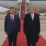 US president Donald Trump received Chinese president Xi Jinping at the airport.