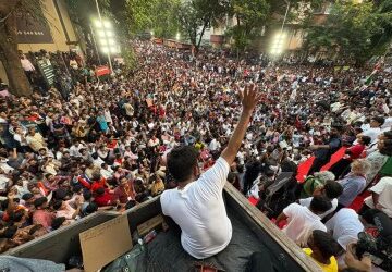 Mumbai vs Delhi Protests: Amit Shah and Devendra Fadnavis Face Leadership Test.