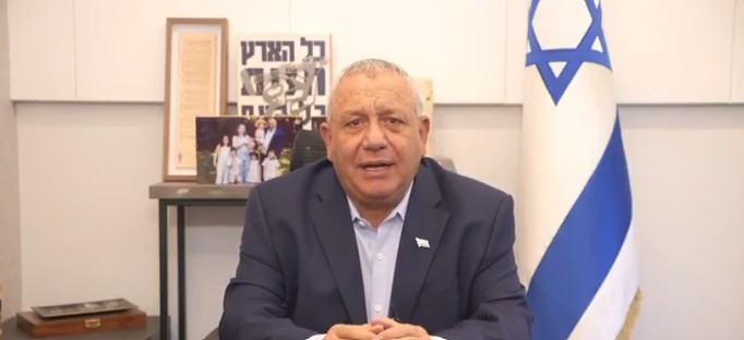 Israel Opposition leader Gadi Eisenkot speaks to his supporters after the counting of votes.