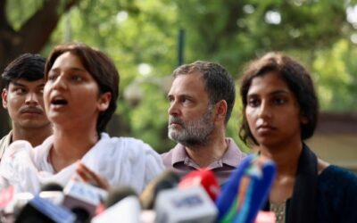 NSUI leader Ritu Barala recounts her alleged assault during police detention while standing alongside Rahul Gandhi.