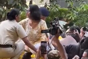 Delhi Police on Sunday took AISA president Neha Bora in detention.