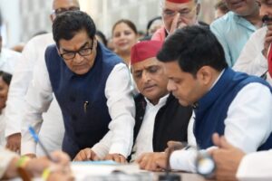 Akhilesh Yadav Skips INDIA Bloc Meet Amid SP-Congress Seat-Sharing Tensions in UP.